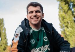 LOL選(xuǎn)手吐槽女性生(shēng)理期，镜头被全部剪掉，如(rú)今战队宣布将他(tā)开除