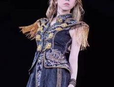 邓紫棋领衔LOL主题曲：歌(gē)手跨界電(diàn)竞谁更胜一籌(chóu)？