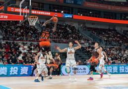 三外援打全(quán)华班(bān)，山东高速男篮临沂主场首战赢得有(yǒu)點(diǎn)难