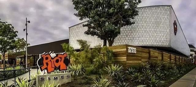 LOL2被官方(fāng)辟谣？拳头公布LOL重磅更新：引擎升级，玩法调整(zhěng)！