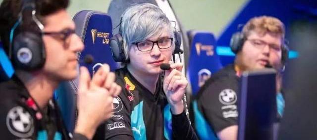 前LOL人气选手下(xià)海，变身福利姬收(shōu)费明码标价，開(kāi)发全新(xīn)致(zhì)富路？