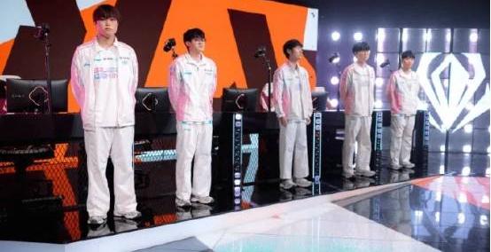 LOL：2026英雄联盟(méng)先锋賽(sài)淘汰賽(sài) BLG势不可挡3比0横掃(sǎo)G2！