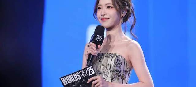 对话希然(rán)：“最大(dà)的敌人永(yǒng)远是自己(jǐ)” | 竞Talk