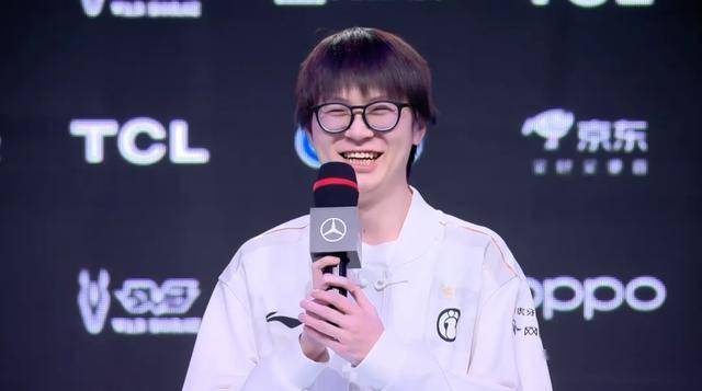 LPL水(shuǐ)鬼战隊(duì)再现,LPL全神(shén)班击败“一生(shēng)之敵(dí)”,LPL嘴硬(yìng)选手诞生(shēng)