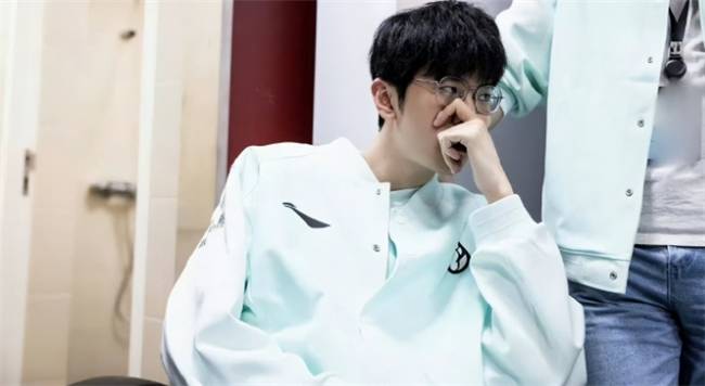 【一(yī)競(jìng)技1JingJi】LOL：LPL转会期(qī)改革失败 衆(zhòng)多(duō)一(yī)线选手休息或退役！