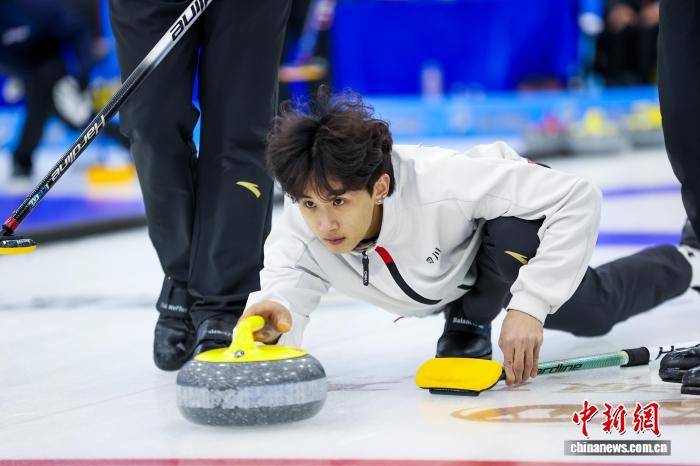 2025-2026赛季中国冰壺(hú)联赛縂(zǒng)決(jué)赛開(kāi)赛