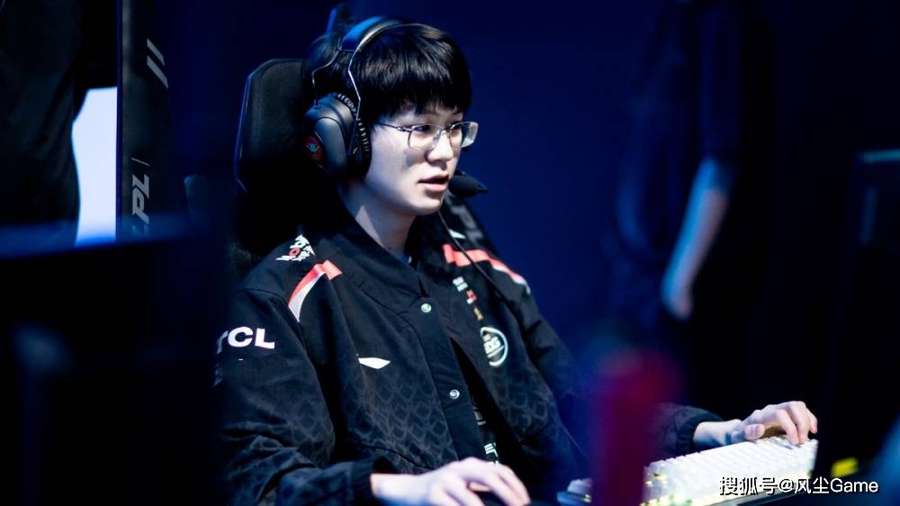 LOL十年賽(sài)事博(bó)主退網(wǎng)！LCK賽(sài)前整活：用河蟹(xiè)预測(cè)比賽(sài)結(jié)果