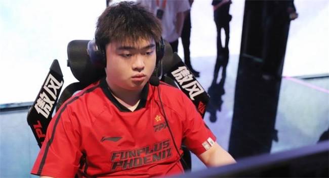 【一竞技(jì)1JingJi】LOL：IG德(dé)玛西亚杯阵容(róng)曝光 Bin主動(dòng)降薪拒绝退(tuì)役(yì)！